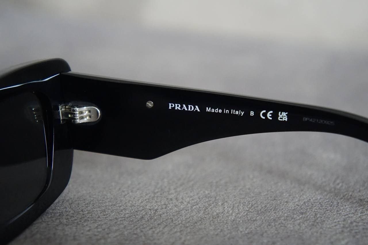 نظارات شمس Prada (أصلية) — مثالية — تبليسي, جورجيا