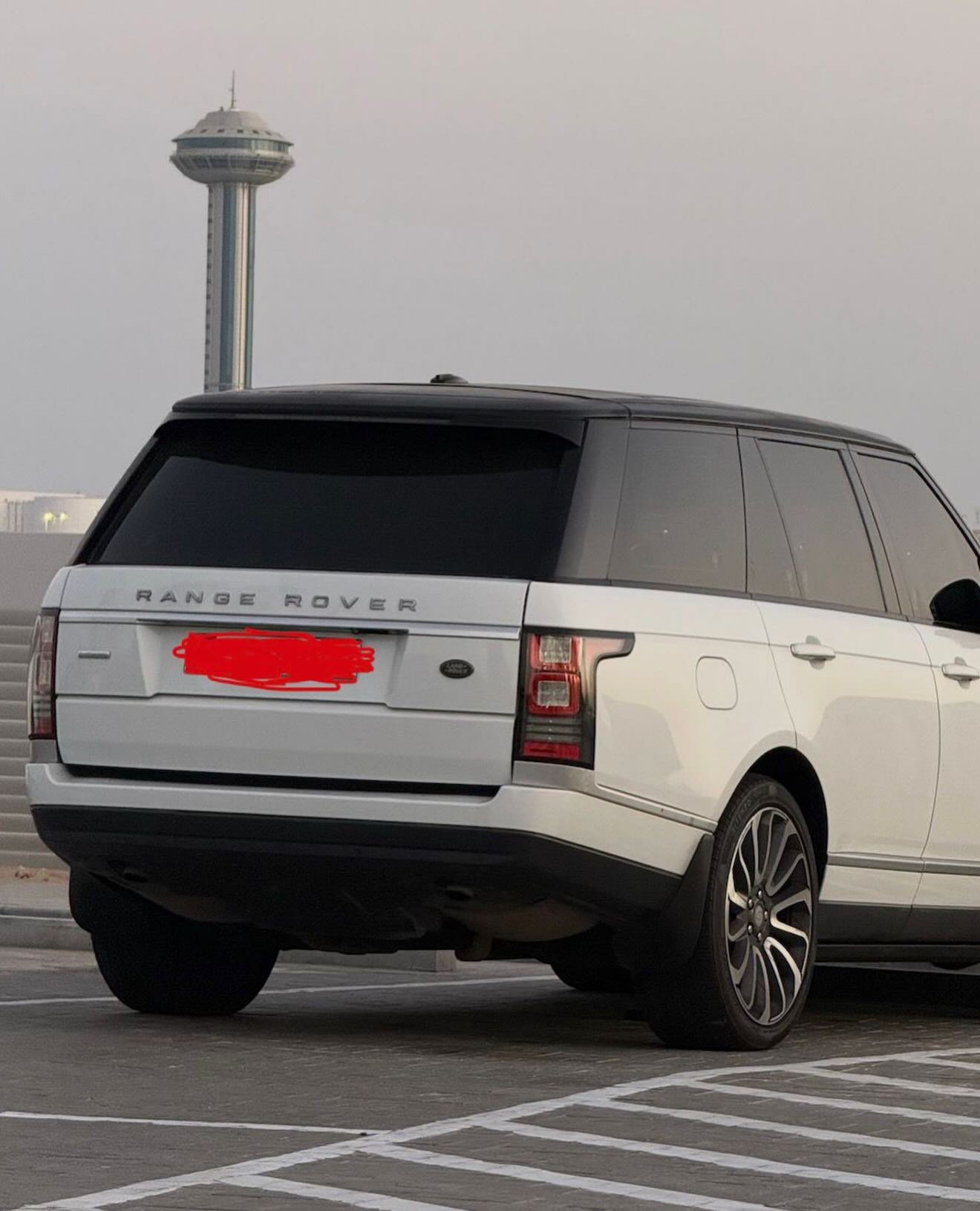 Range Rover 2014 white, supercharged, VIP — used — Dubai, UAE