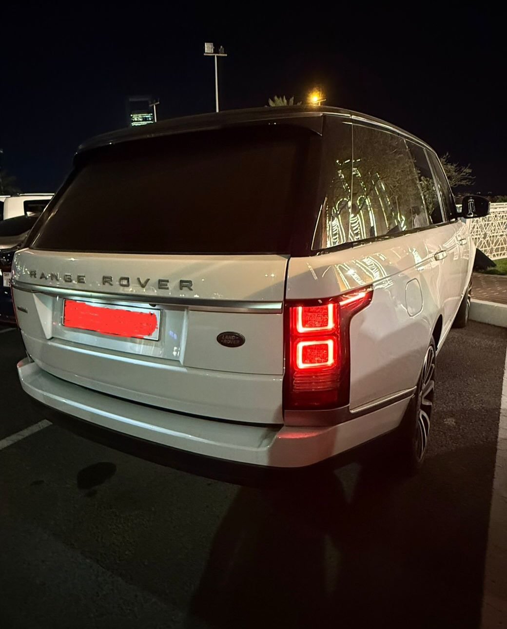 Range Rover 2014 white, supercharged, VIP — used — Dubai, UAE