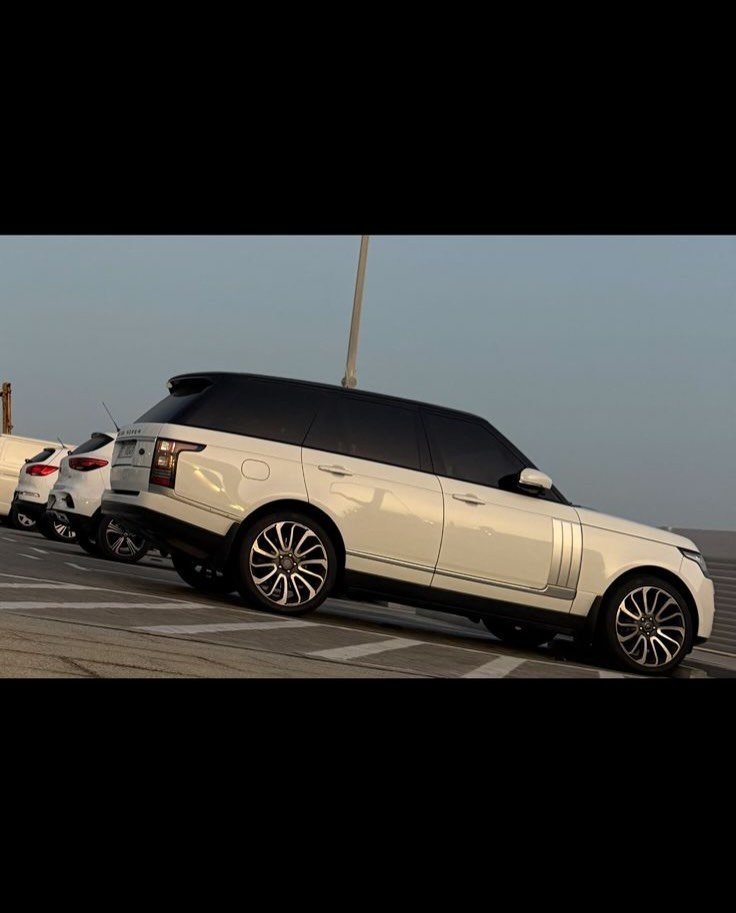 Range Rover 2014 white, supercharged, VIP — used — Dubai, UAE