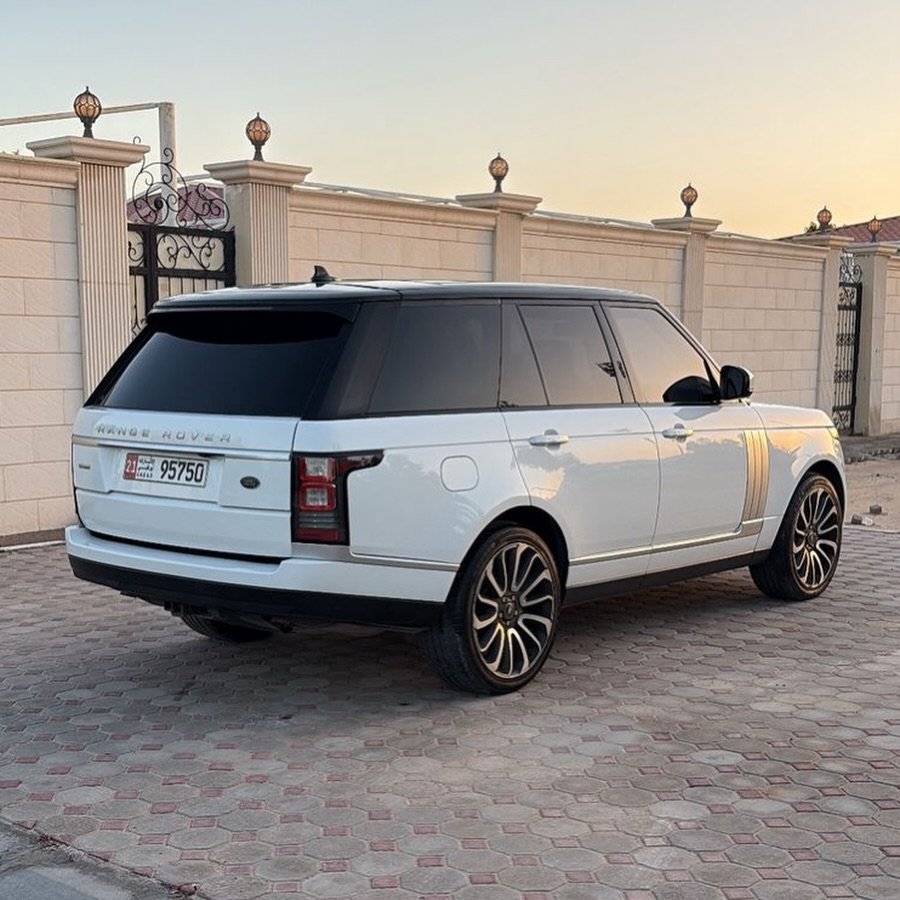 Range Rover 2016, импорт Канада, новый, 2-й владелец — Дубай, ОАЭ Range Rover 2016, импорт Канада, новый, 2-й владелец — Дубай, ОАЭ