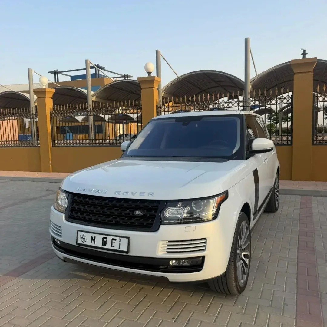 Range Rover 2016 V8 Supercharged, белый, без ДТП — Дубай, ОАЭ Range Rover 2016 V8 Supercharged, белый, без ДТП — б/у — Дубай, ОАЭ