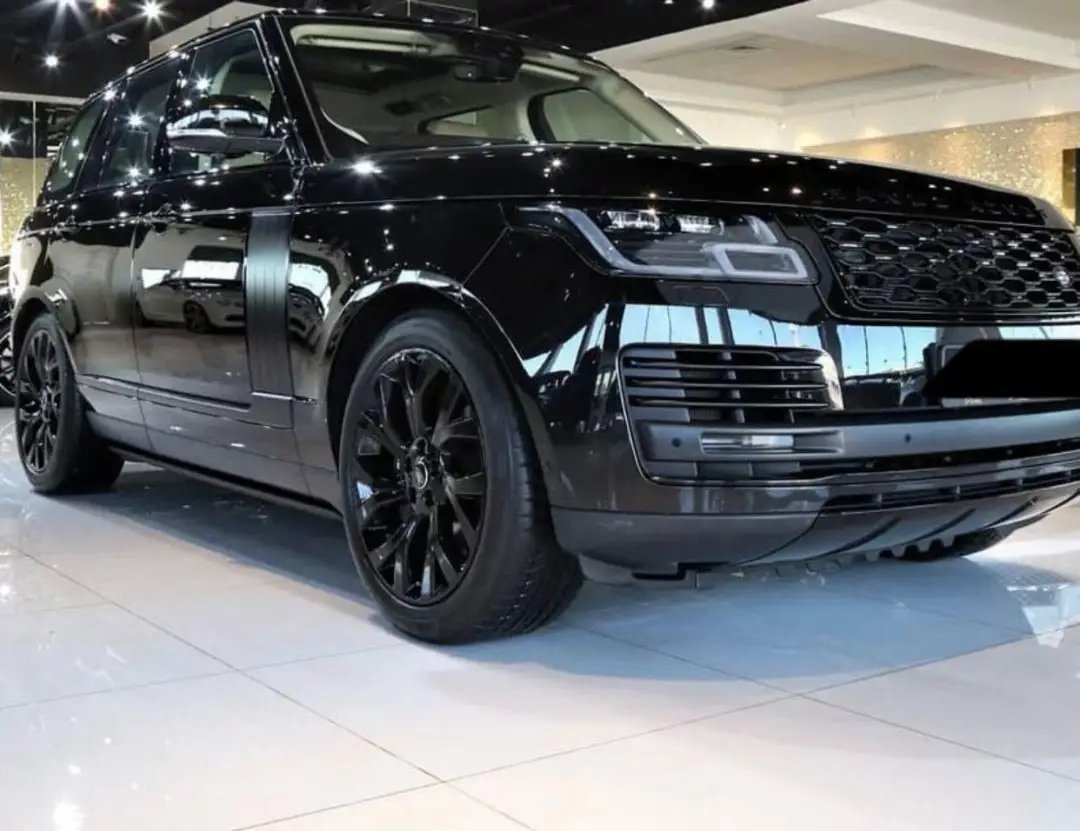 Range Rover 2019 Black Edition 6 цилиндров — Дубай, ОАЭ Range Rover 2019 Black Edition 6 цилиндров — Дубай, ОАЭ