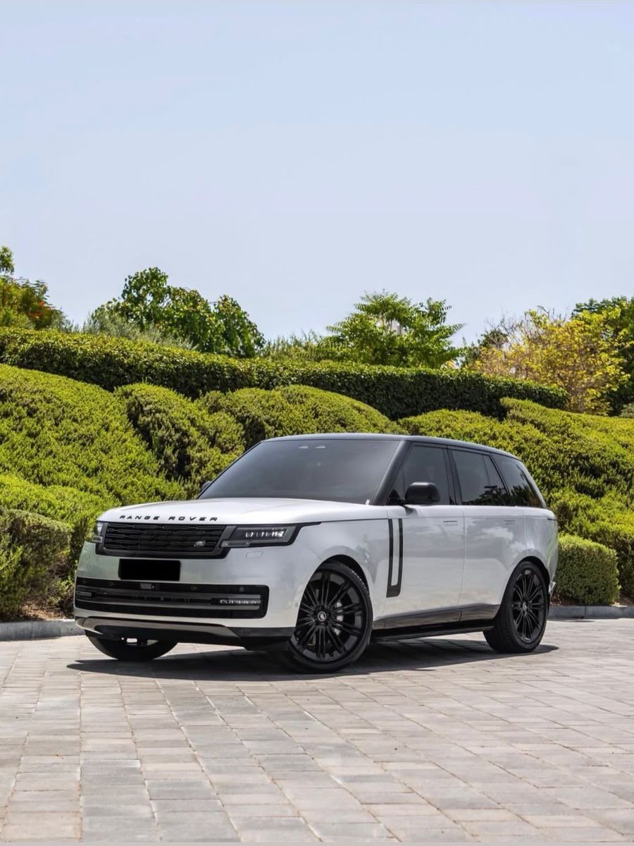 رنج روفر 2024 HSE P400 (Shadow Black) مواصفات خليجية — دبي, الإمارات