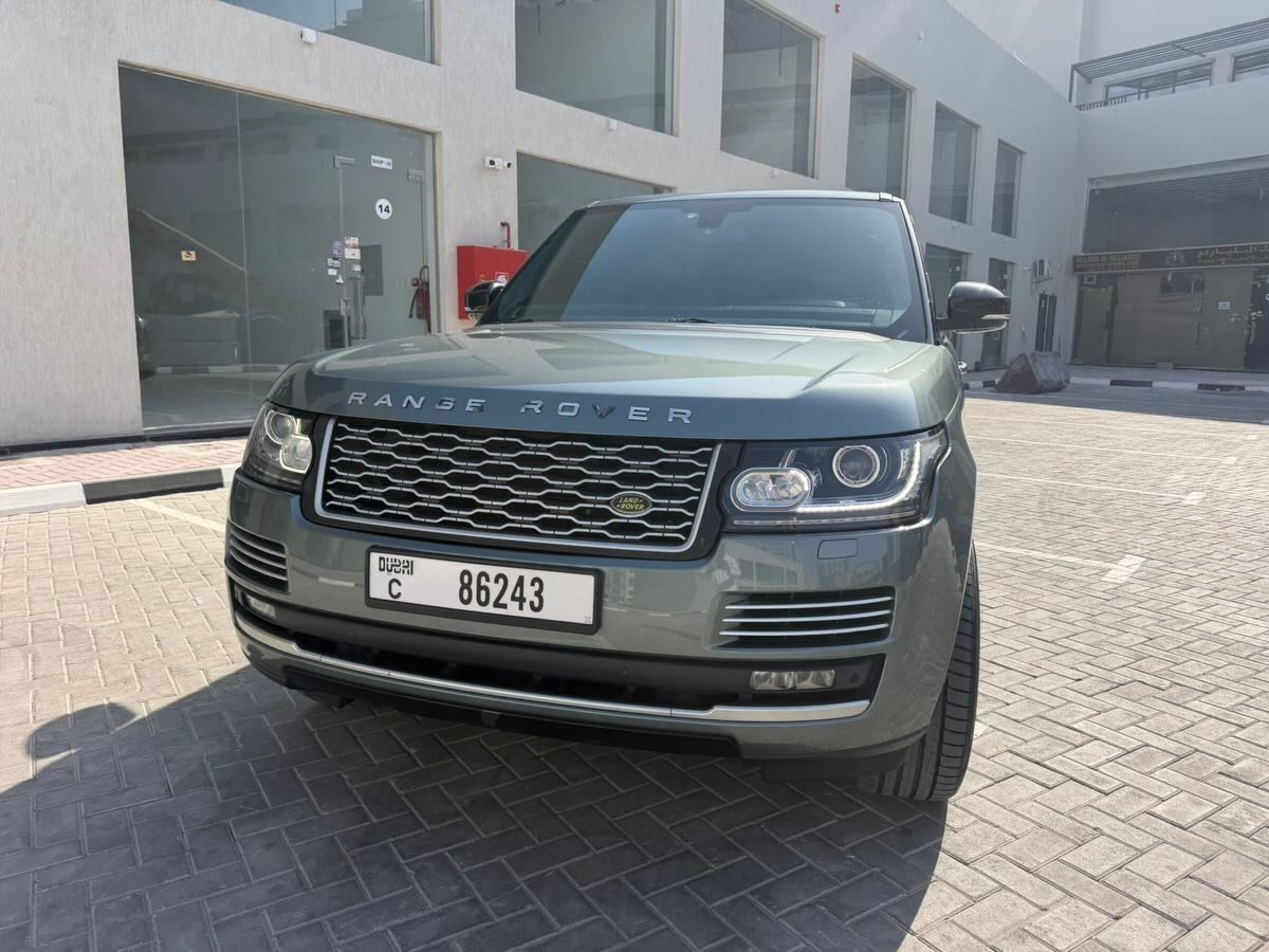 Range Rover Autobiography 2017, 79000 AED — clean — Dubai, UAE