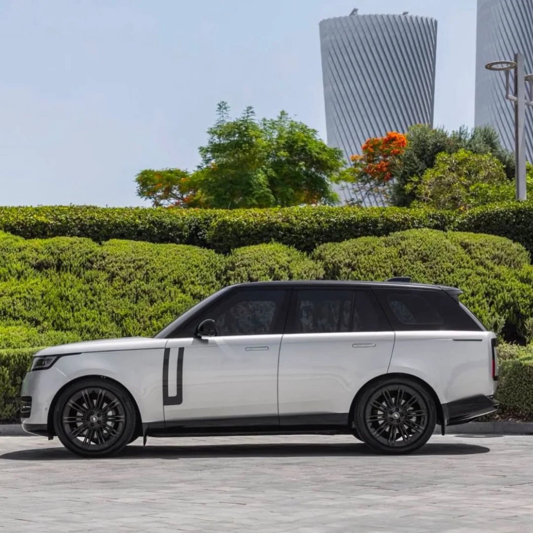 رنج روفر HSE P400 2024 أبيض، 505000 درهم — دبي, الإمارات