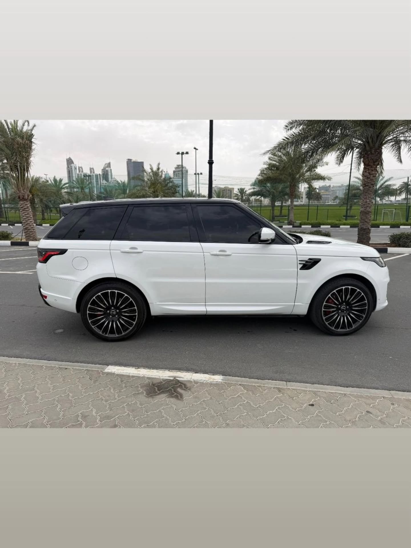 رنج روفر سبورت 2018 V8 (113 ألف كم) — دبي, الإمارات