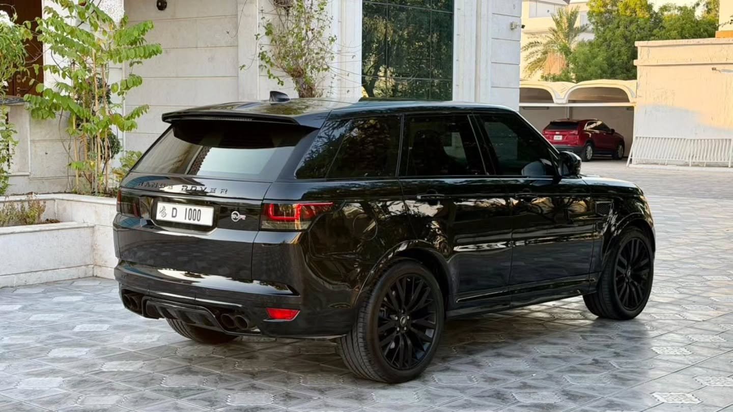 رنج روفر SVR 2017 خليجي، 95,000 درهم — دبي, الإمارات رنج روفر SVR 2017 خليجي، 95,000 درهم — مستعمل — دبي, الإمارات