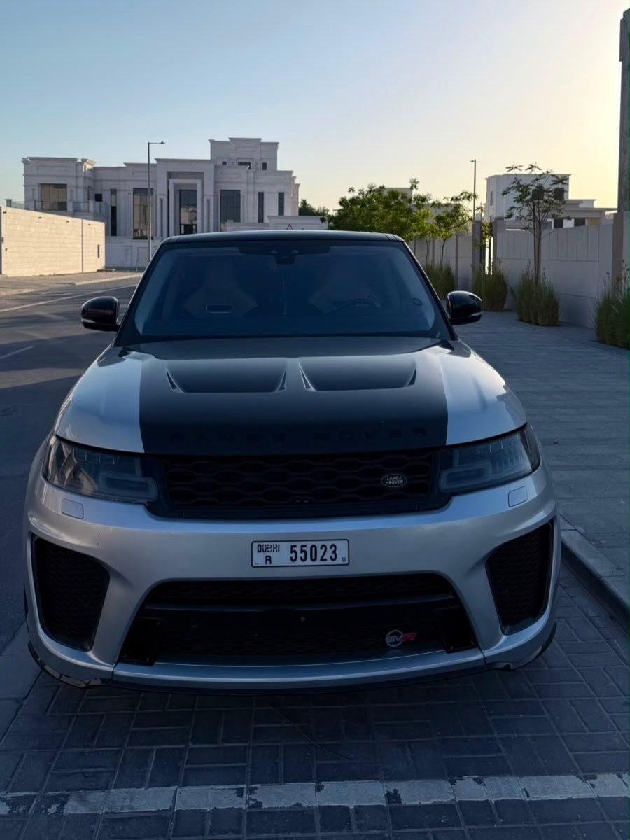 رنج روفر SVR 2020 فضي، 157000 كم رنج روفر SVR 2020 فضي، 157000 كم
