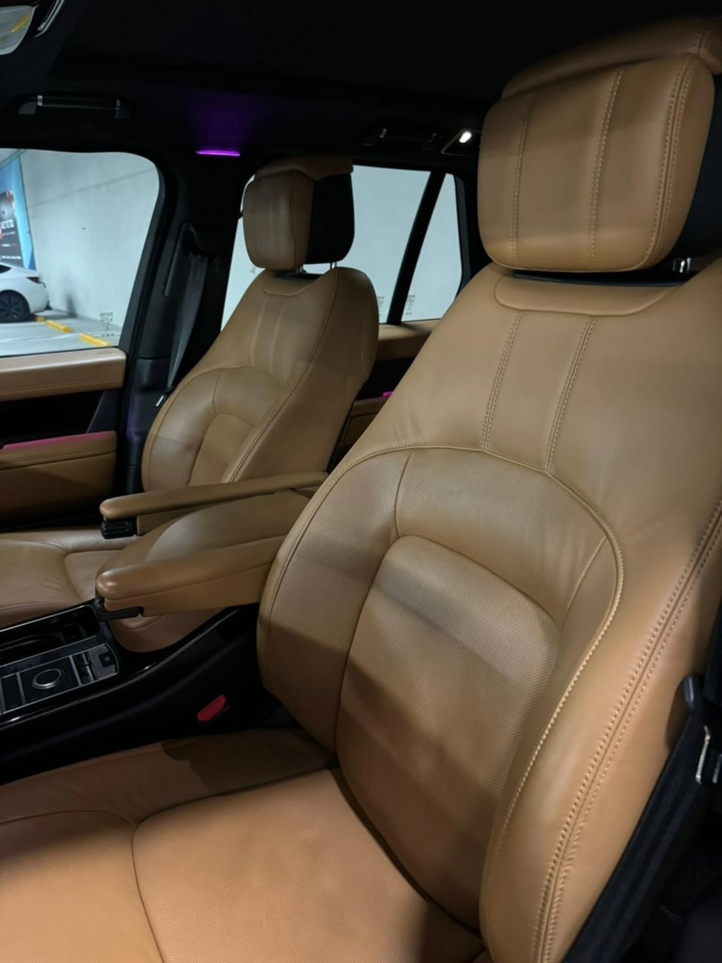 رنج روفر V8 2018 خليجي — 143000 درهم — دبي, الإمارات رنج روفر V8 2018 خليجي — 143000 درهم — نظيف — دبي, الإمارات