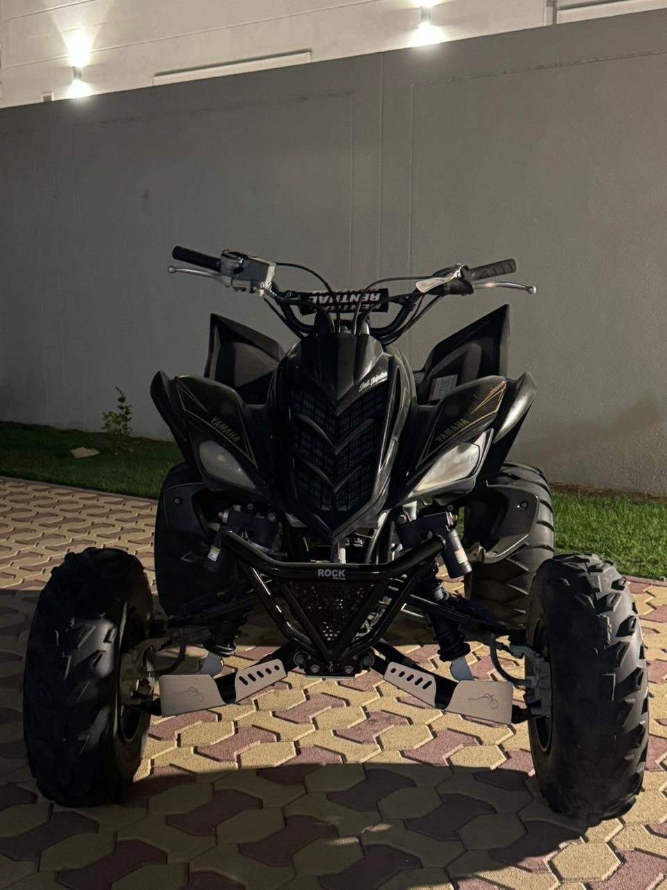 Raptor 700 ATV 2012, кастом с допами — Дубай, ОАЭ Raptor 700 ATV 2012, кастом с допами — stored — Дубай, ОАЭ