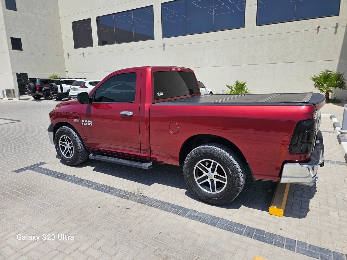 Dodge Ram 2500 красный (пикап) — Аджман, ОАЭ