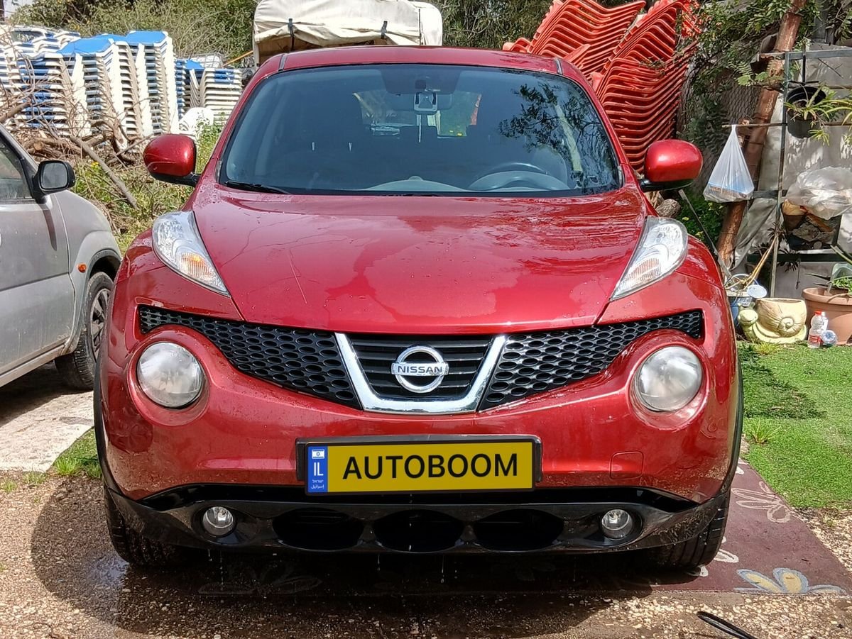 Red Nissan Juke 2012 Acenta CVT — Tel Aviv, Israel