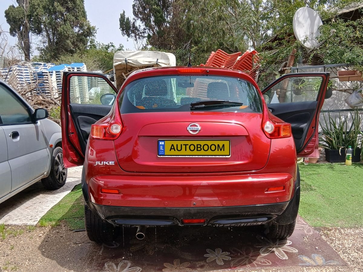Red Nissan Juke 2012 Acenta CVT — Tel Aviv, Israel