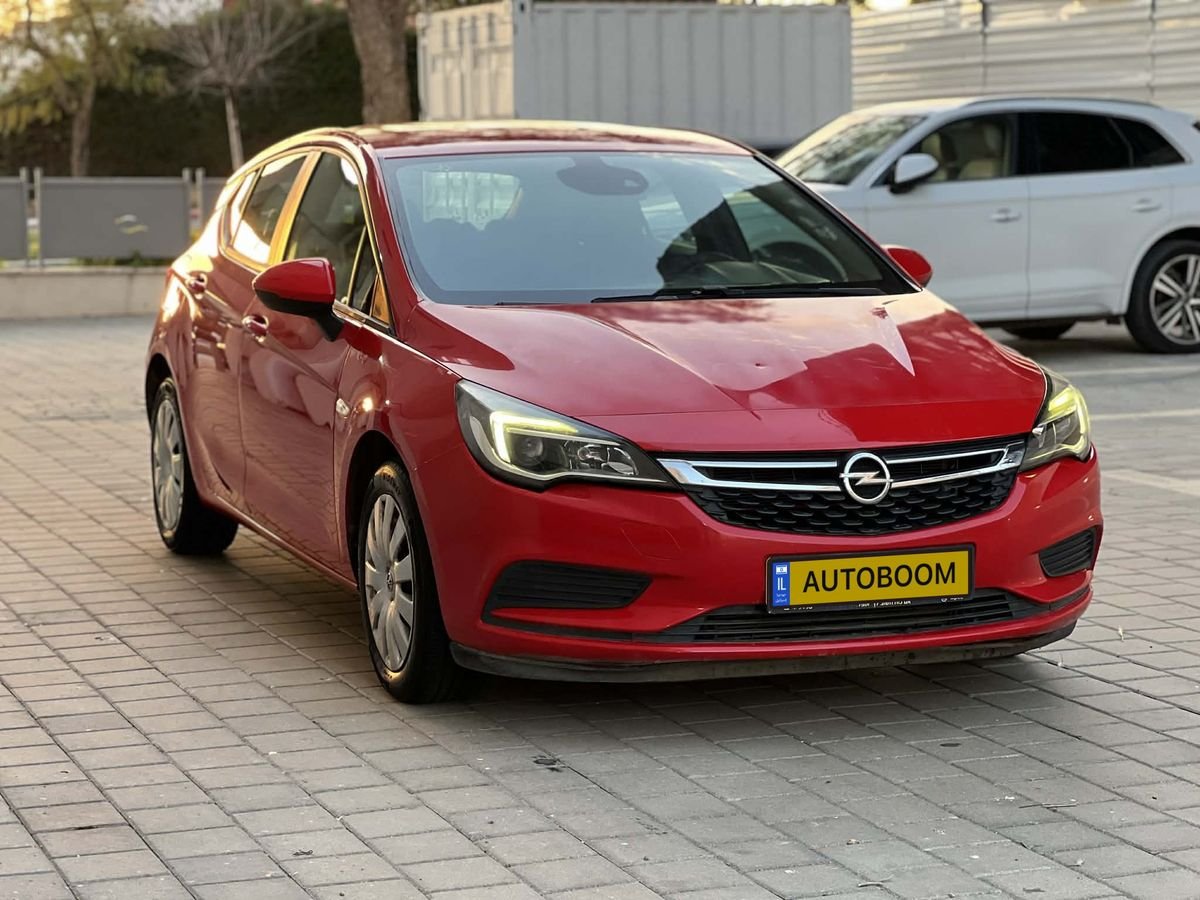 Red Opel Astra 2018 hatchback automatic Enjoy — Haifa, Israel