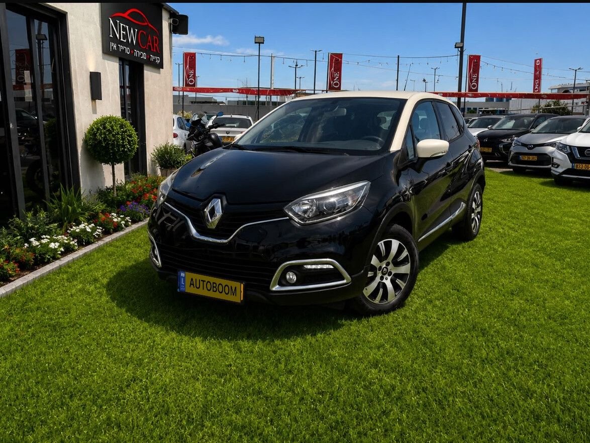 Renault Captur 2016 Expression Pack, black, robot — Tel Aviv, Israel