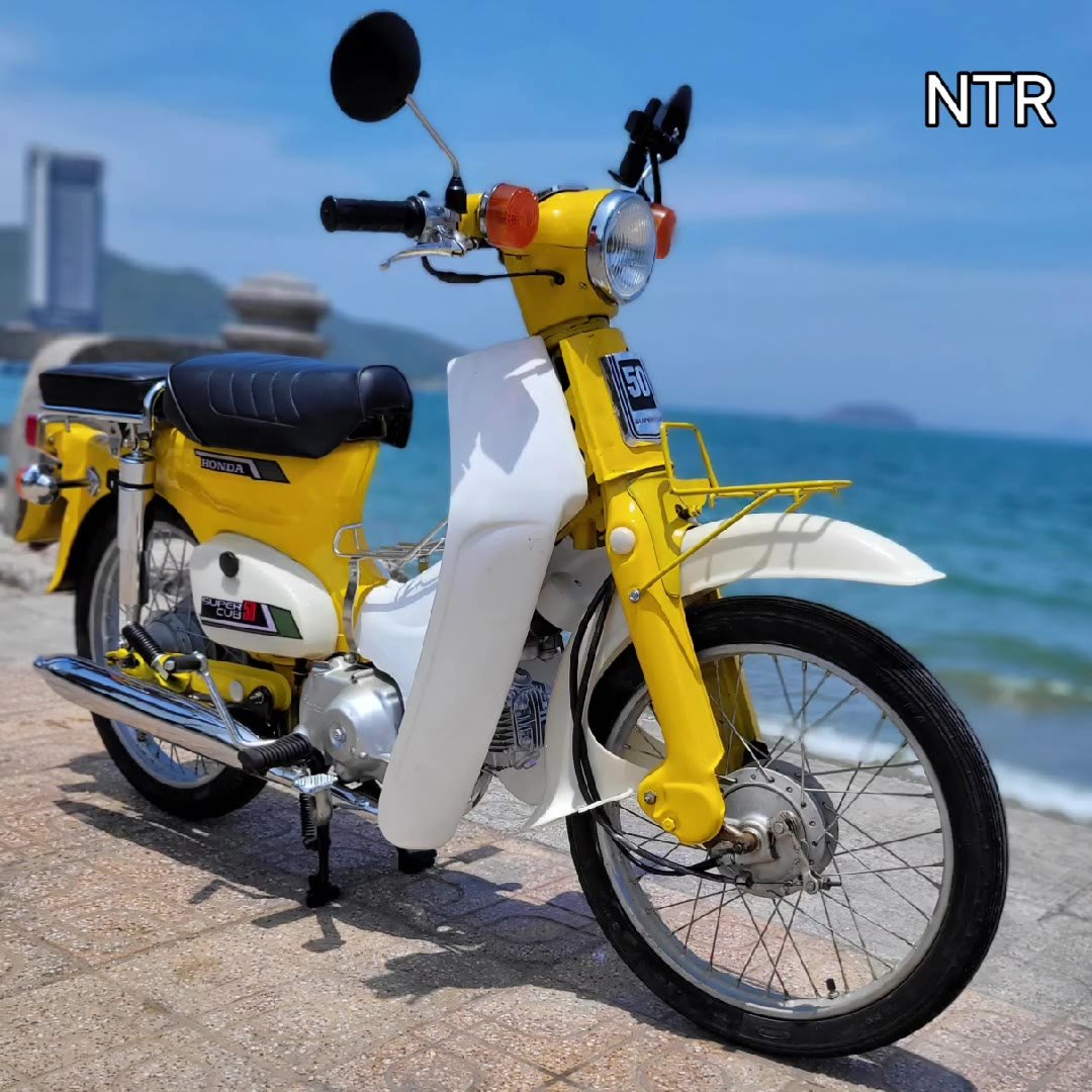 Rent Honda Cub 50cc (semi-automatic) with side cases — Nha Trang, Vietnam