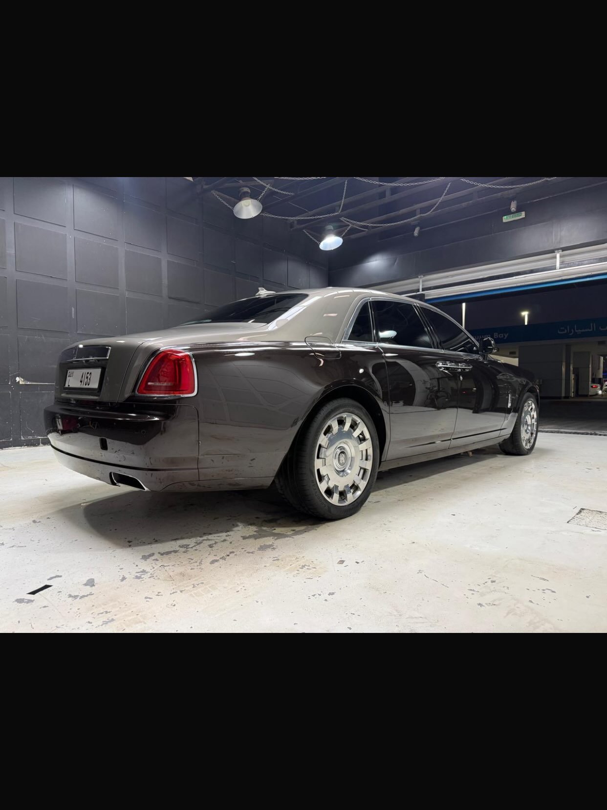 Rolls-Royce Ghost 2014, 61000 km, pintura de agencia — Dubái, EAU Rolls-Royce Ghost 2014, 61000 km, pintura de agencia — muy limpio — Dubái, EAU