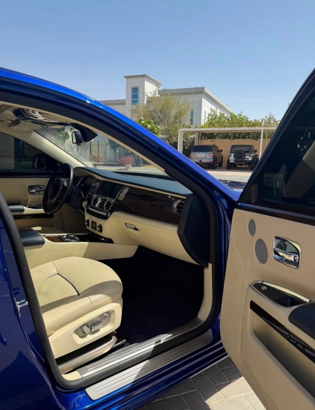 Rolls-Royce Ghost 2014 GCC, 145k km, 220k AED — Dubái, EAU Rolls-Royce Ghost 2014 GCC, 145k km, 220k AED — usado — Dubái, EAU