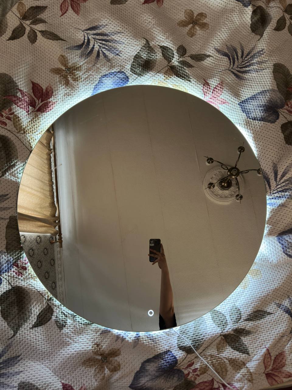 Espejos redondos de pared con luz, 2 uds, 90 cm — Moscú, Rusia Espejos redondos de pared con luz, 2 uds, 90 cm — used — Moscú, Rusia
