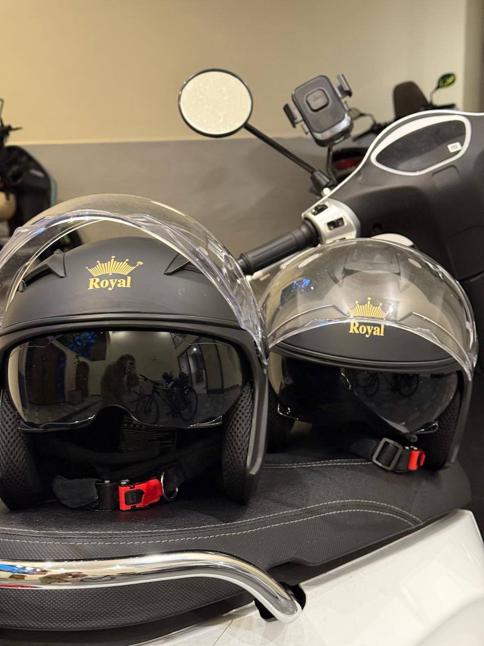 Royal M268 helmet size XL — Da Nang, Vietnam Royal M268 helmet size XL — good — Da Nang, Vietnam