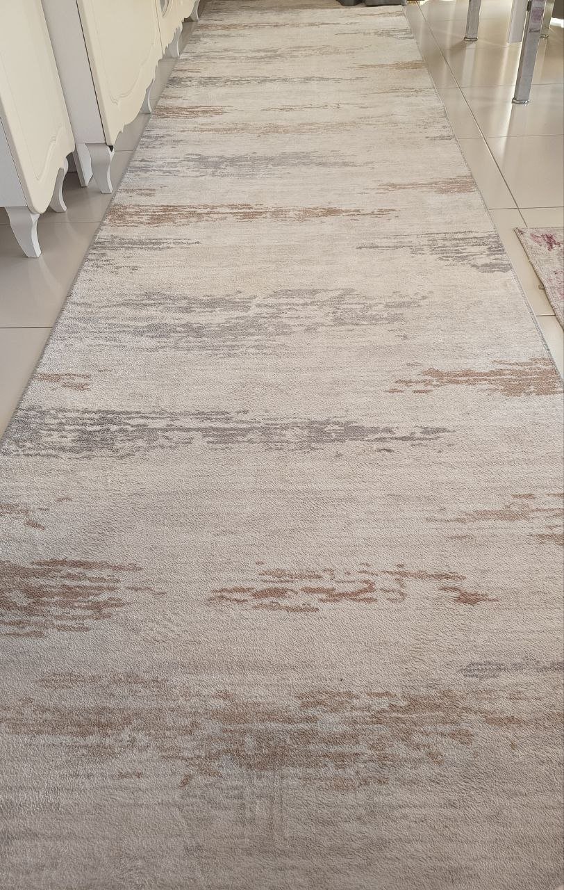 Alfombra de pasillo 5.2x1.2 m, 500 liras — Antalya, Turquía