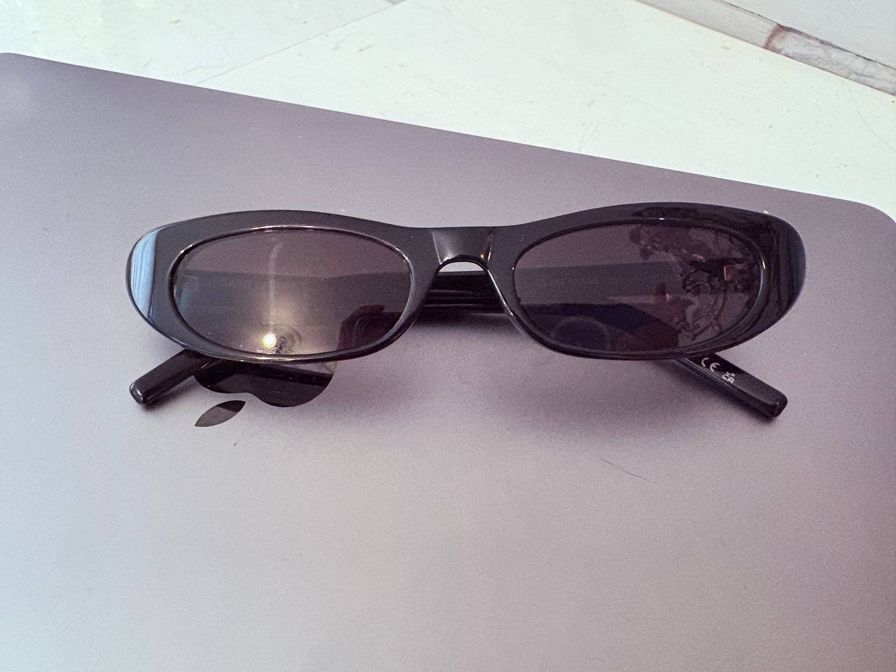 Gafas Saint Laurent originales con funda y documentos — perfecto — Batumi, Georgia