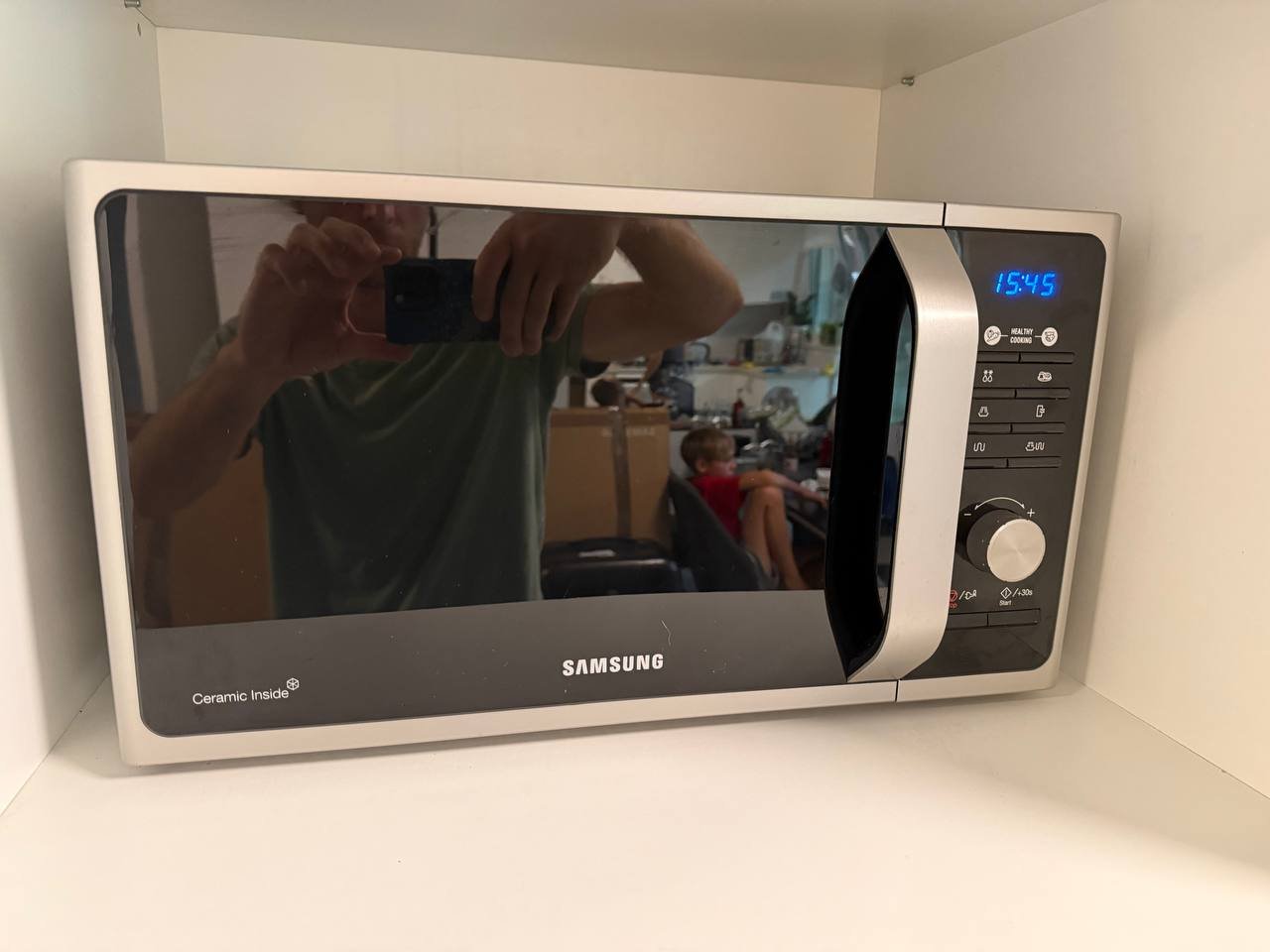 Microondas Samsung Ceramic Inside, 20 EUR — Limasol, Chipre Microondas Samsung Ceramic Inside, 20 EUR — Limasol, Chipre
