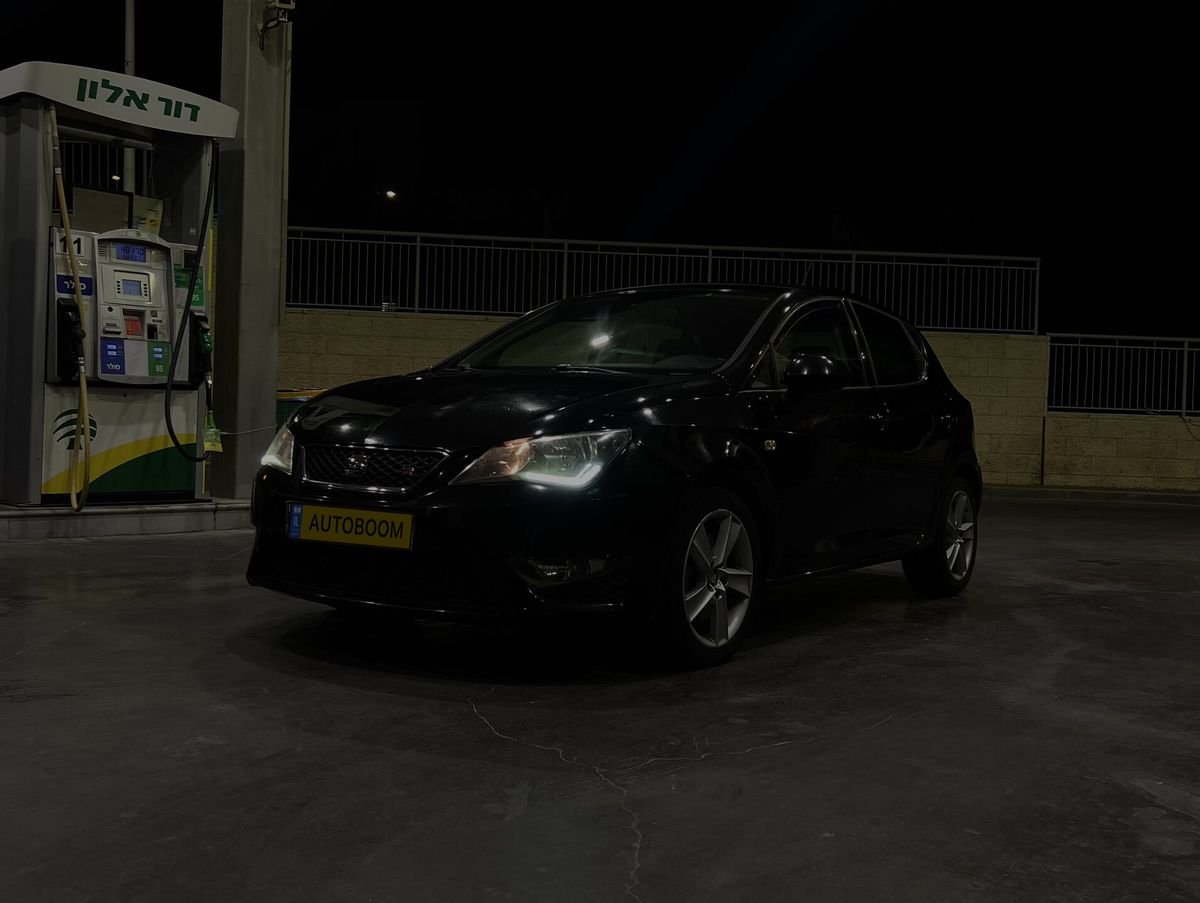 SEAT Ibiza 2016 black automatic — Tel Aviv, Israel