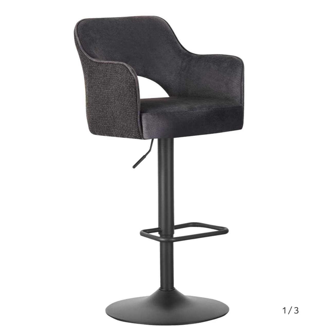 Set of 2 bar stools 150 € — like new — Valencia, Spain