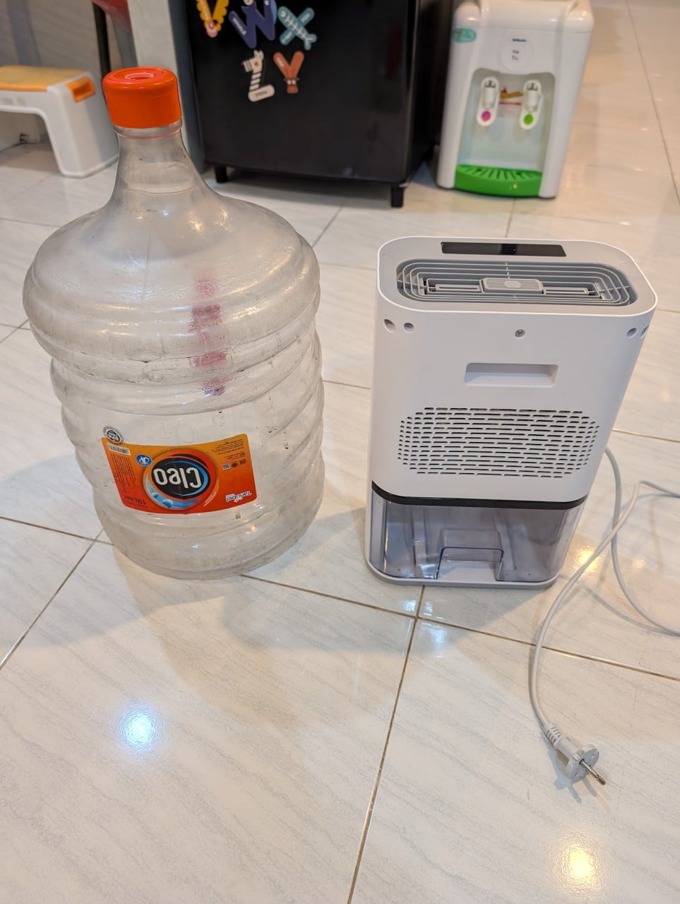 مزيل رطوبة Simplus CUSH002 سعة 2.5 لتر بحالة ممتازة — بالي, إندونيسيا مزيل رطوبة Simplus CUSH002 سعة 2.5 لتر بحالة ممتازة — ممتاز — بالي, إندونيسيا
