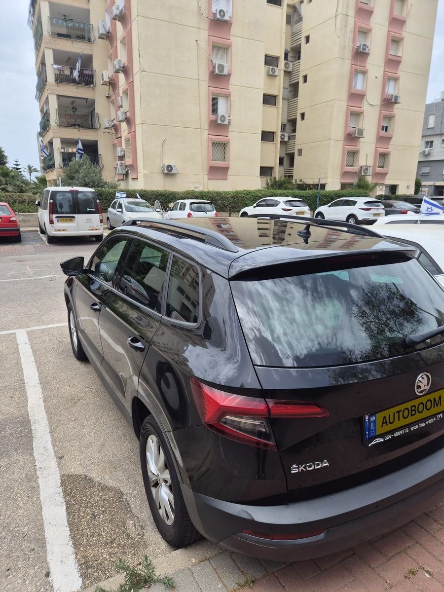 Skoda Karoq 2019 black Ambition — Tel Aviv, Israel