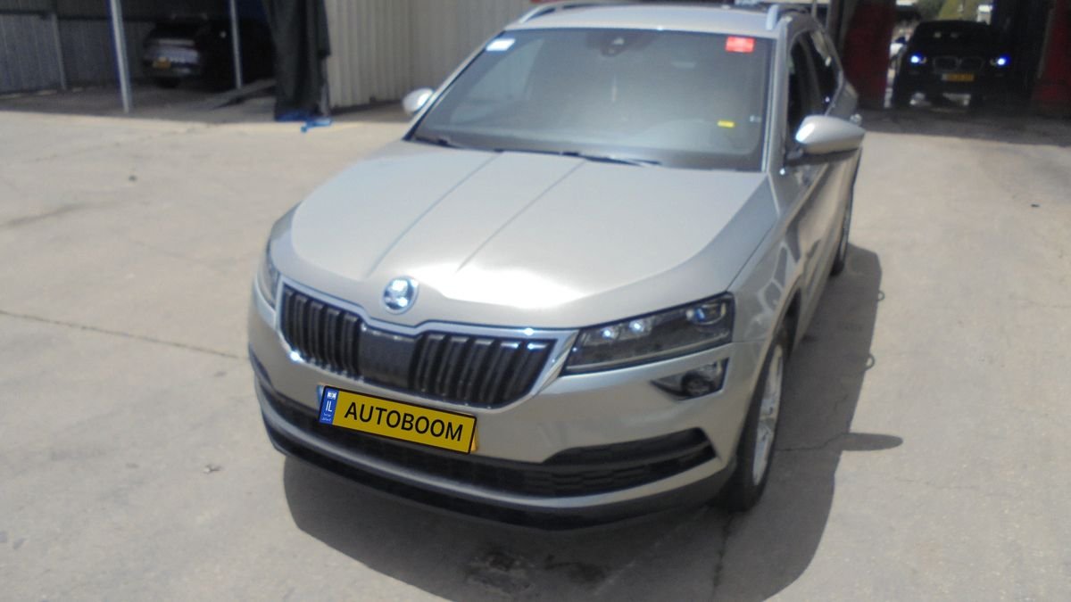 Skoda Karoq 2020 beige, Ambition, automatic — Tel Aviv, Israel
