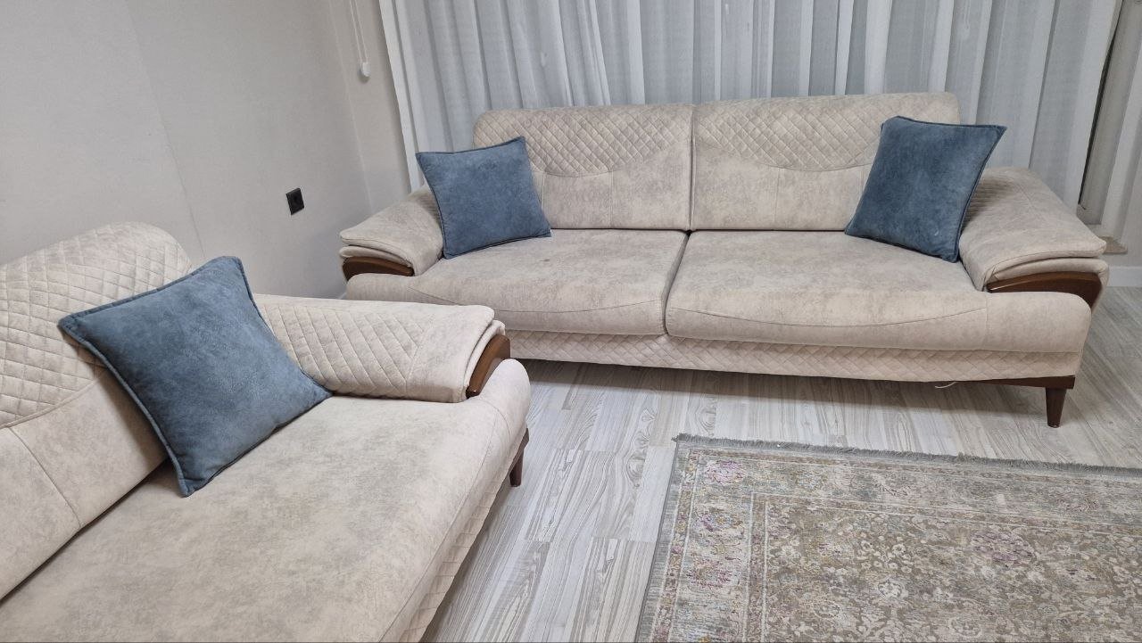 Juego de sofá y sillón (2 sofás y 2 sillones) — used — Antalya, Turquía