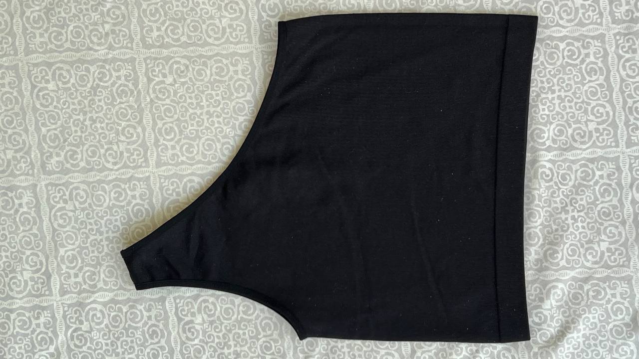 Top elástico de un hombro, a rayas, talla S/M — Alanya, Turquía Top elástico de un hombro, a rayas, talla S/M — Alanya, Turquía