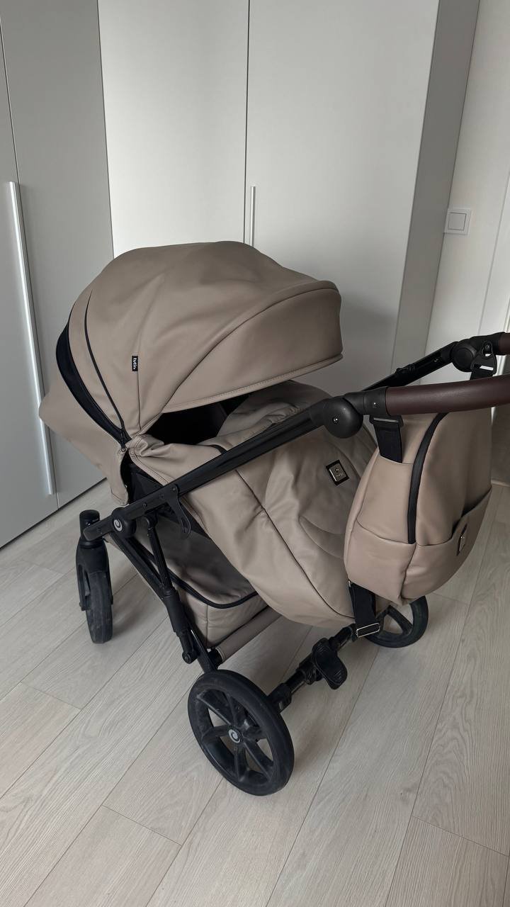 Stroller 2-in-1 (bassinet + block) eco-leather — Moscow, Russia
