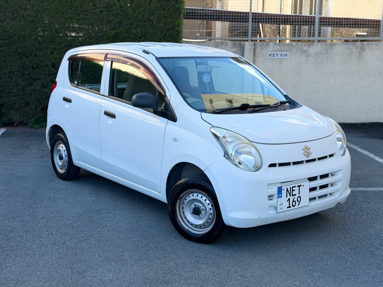 Suzuki Alto 2014 автомат белый 107500 км — Лимасол, Кипр Suzuki Alto 2014 автомат белый 107500 км — Лимасол, Кипр