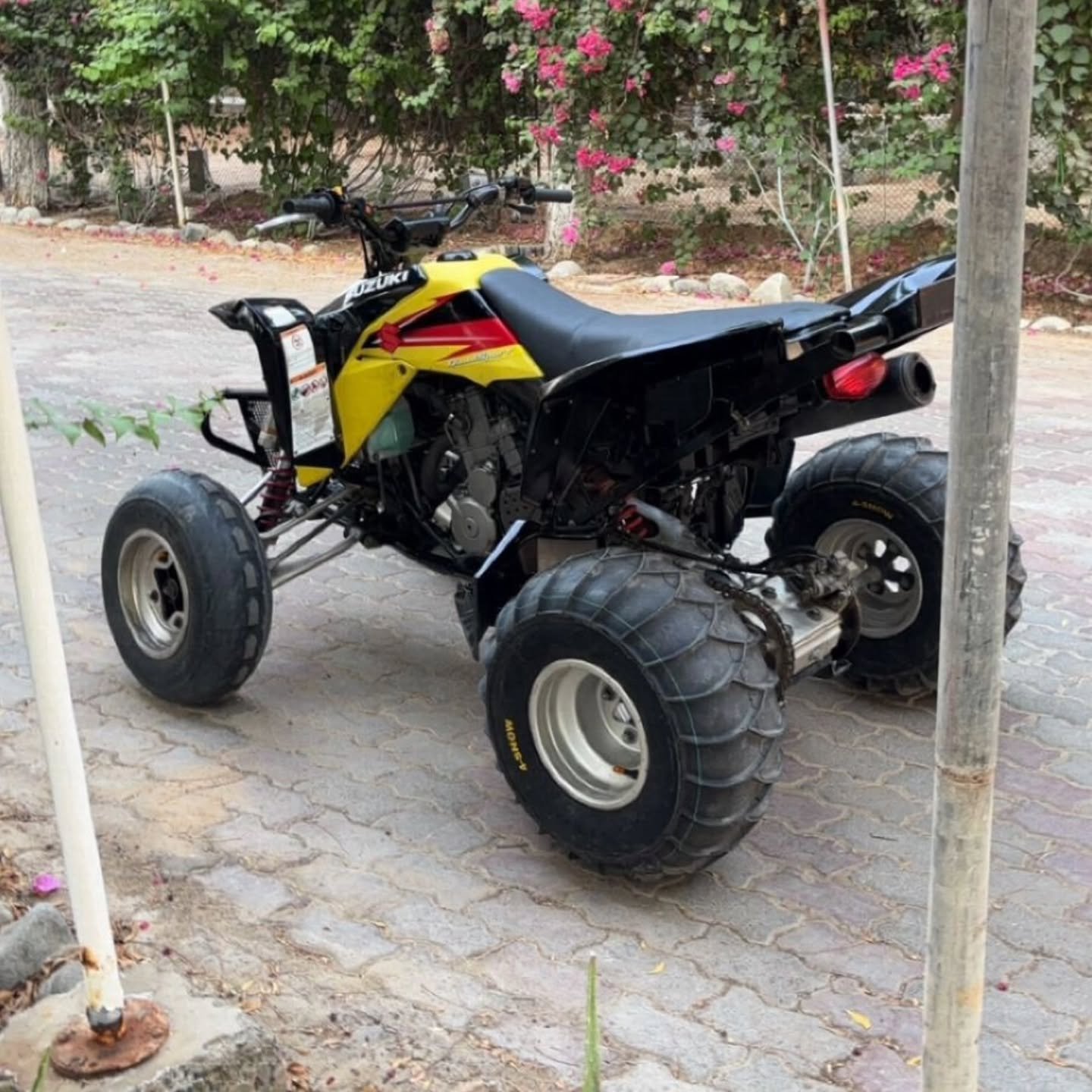 Suzuki ATV 400 2016 yellow/black — Dubai, UAE