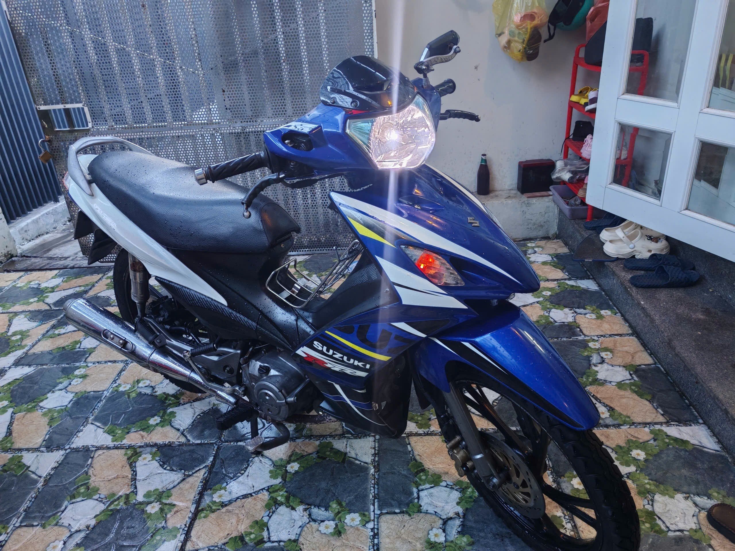 Suzuki Axelo 125cc (manual) — Nha Trang, Vietnam