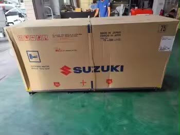 Suzuki engine 250 hp new in box — new — Dubai, UAE