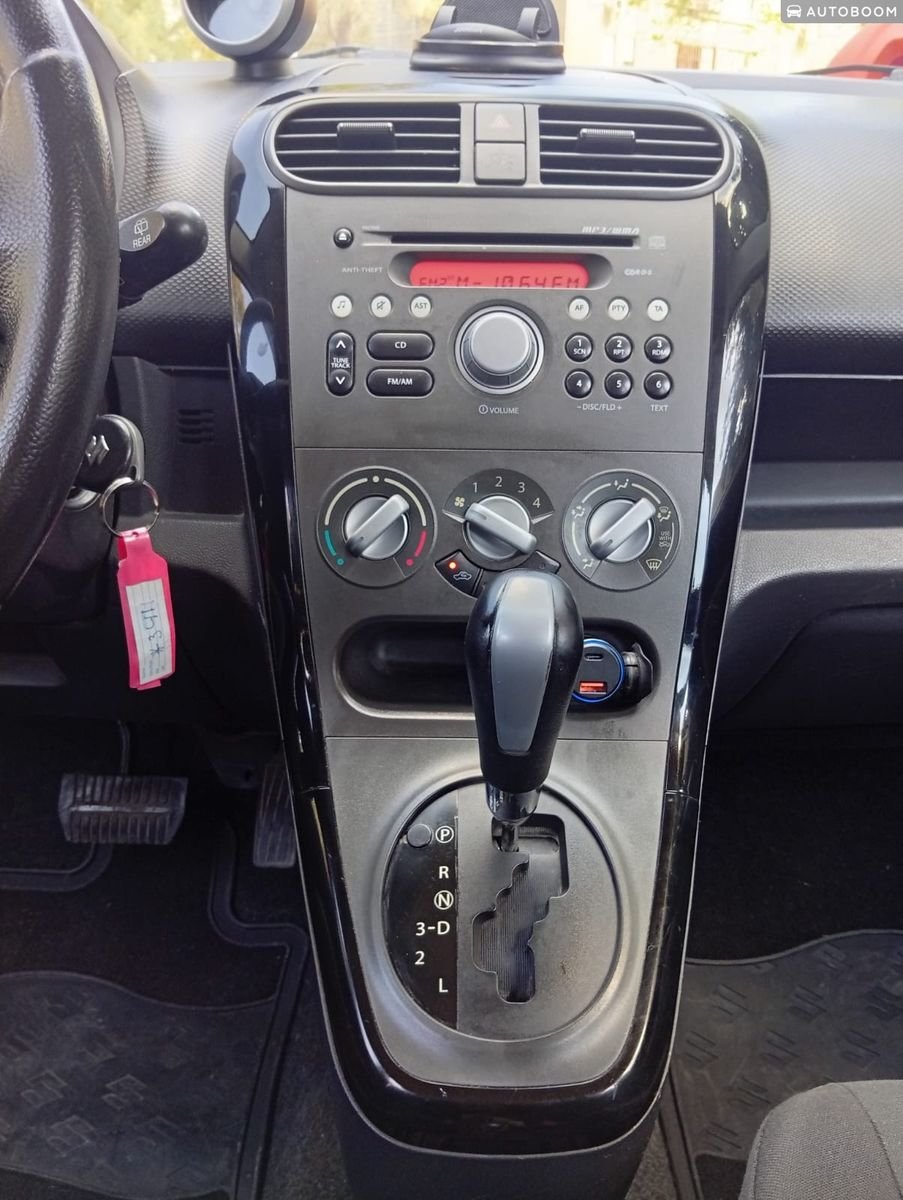 Suzuki Splash 2012 silver automatic GLS — Tel Aviv, Israel