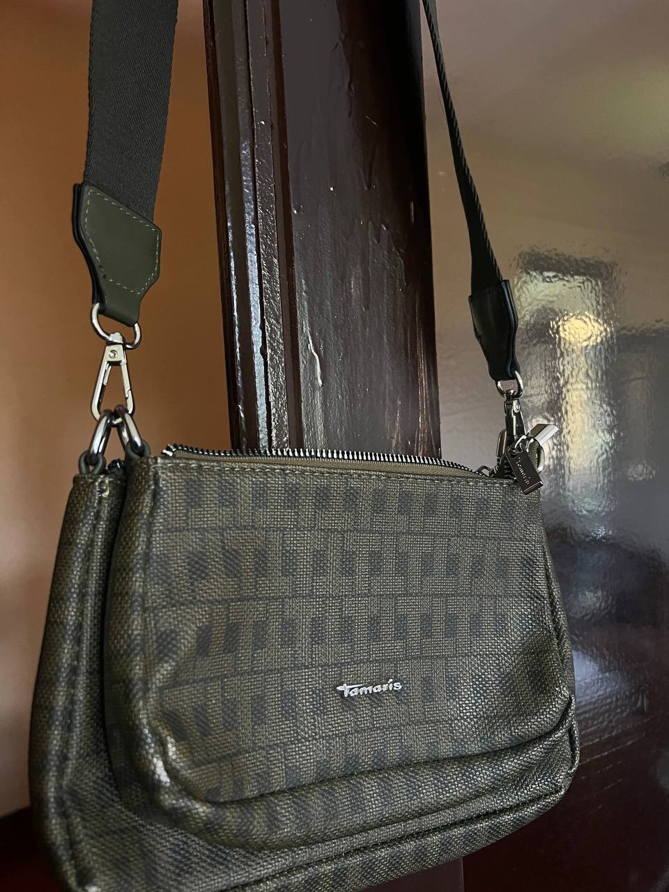 Tamaris handbag, new, adjustable strap — Batumi, Georgia