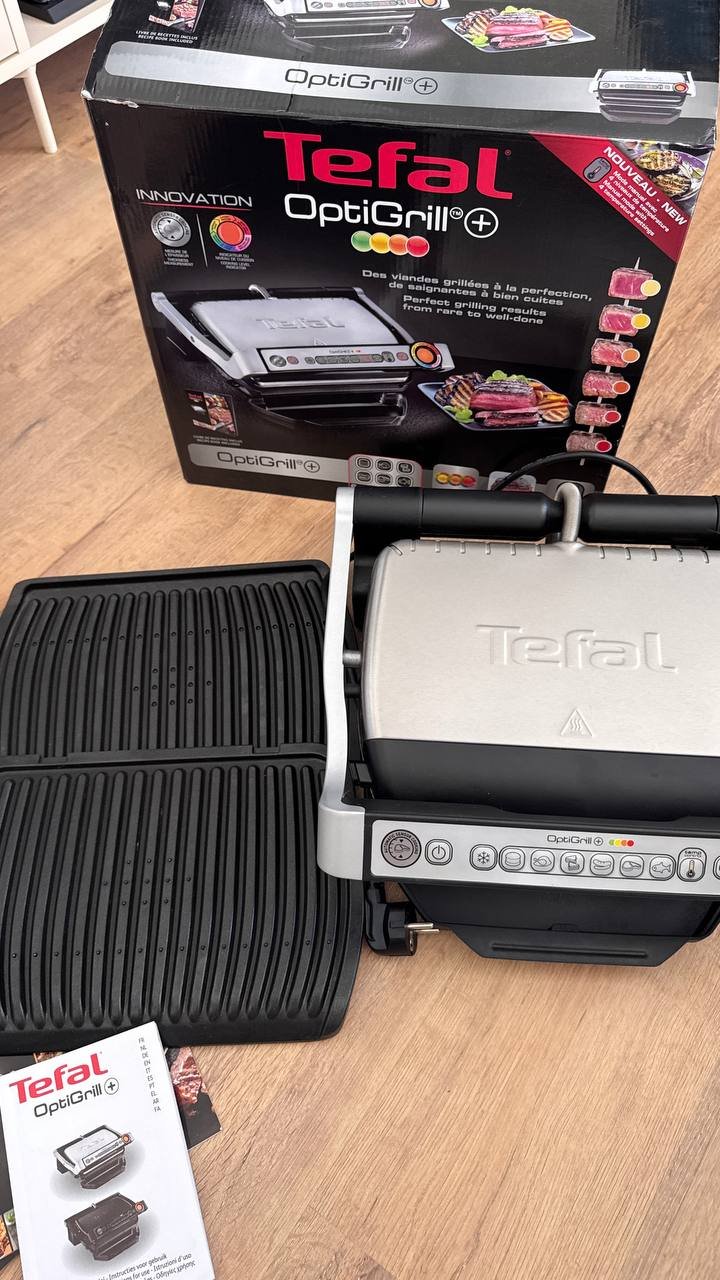 Tefal OptiGrill electric grill (GC712D) 2000W — Valencia, Spain