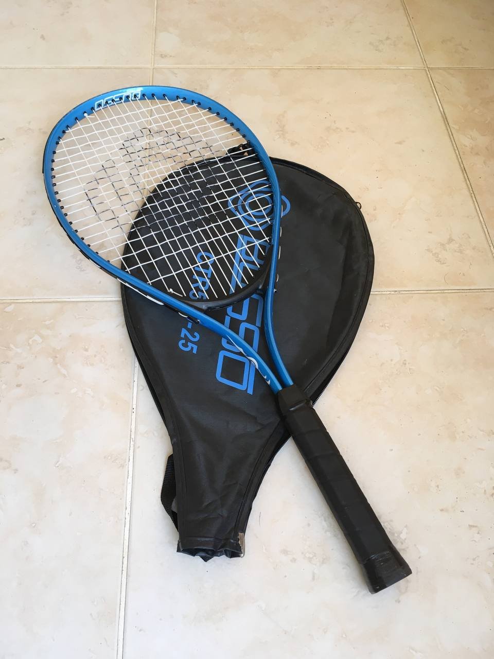 Tennis racket 1200 lira — Alanya, Turkey