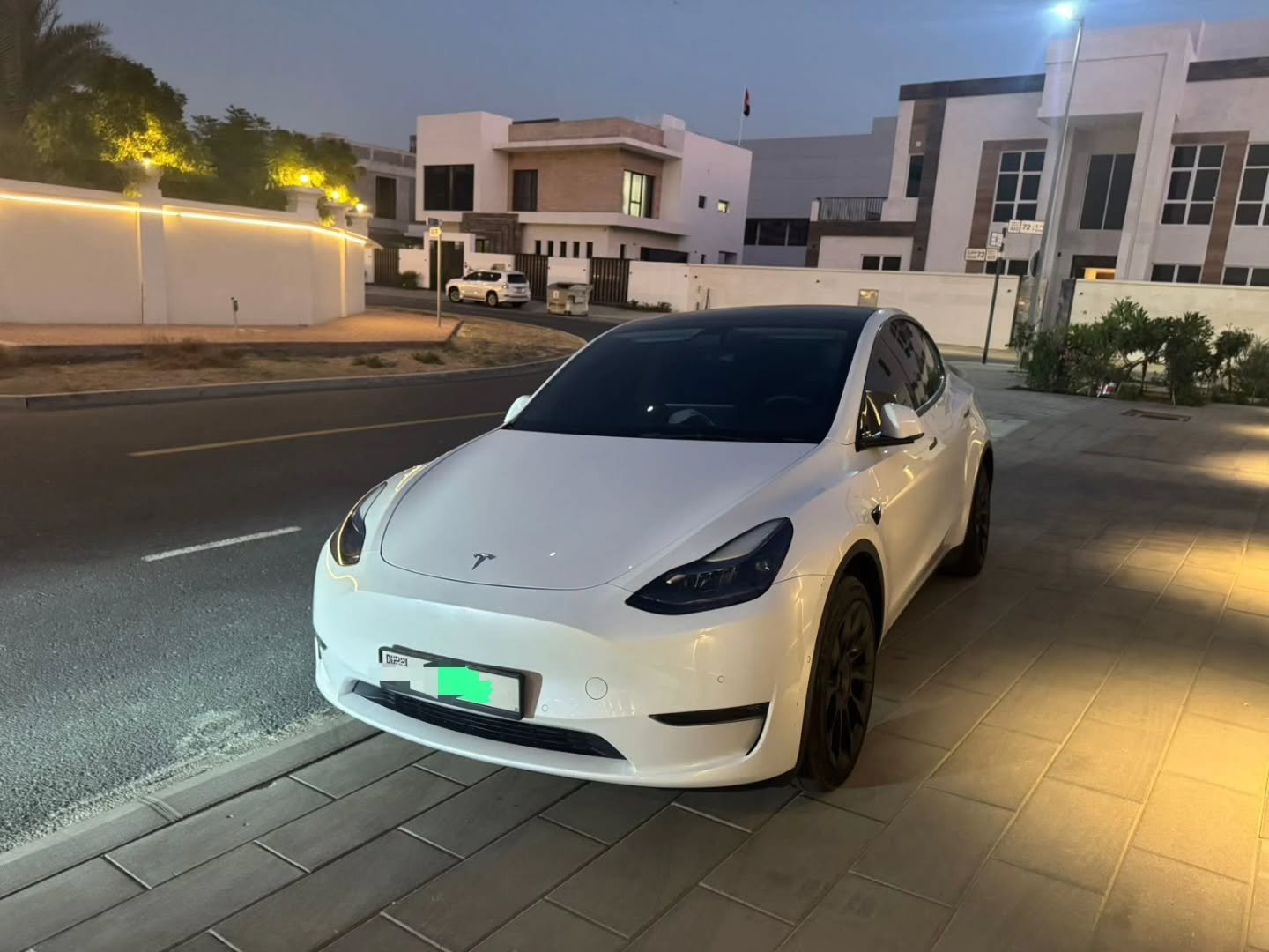 Tesla Model Y Performance 2022 (large battery) — Dubai, UAE
