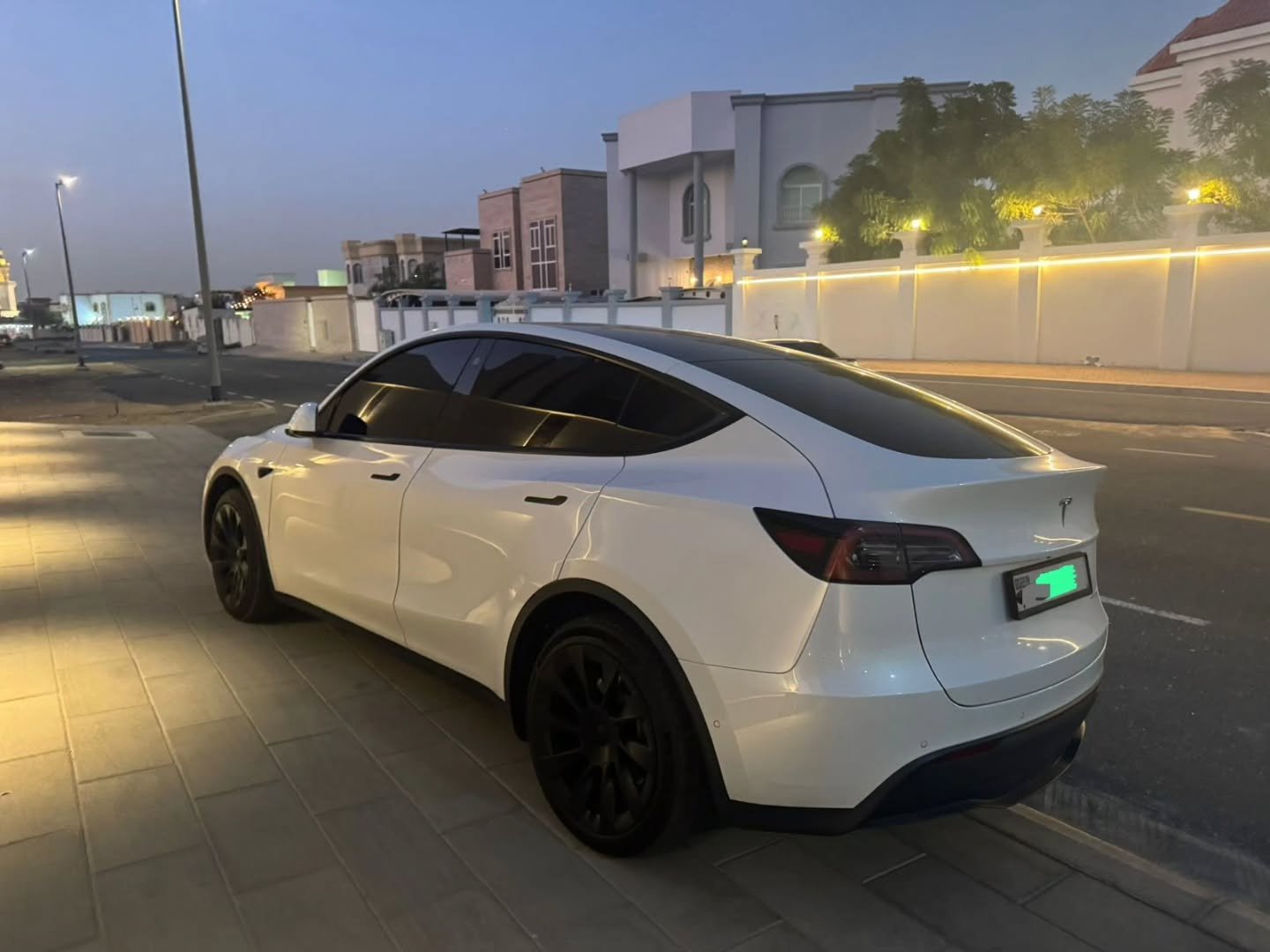 Tesla Model Y Performance 2022 (large battery) — Dubai, UAE