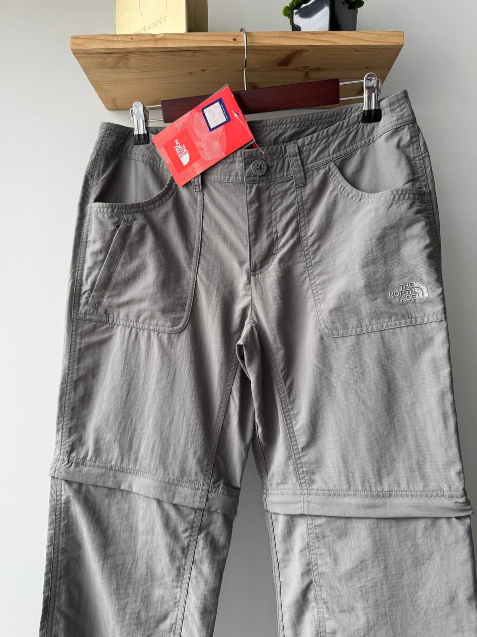بنطال The North Face التحويلي، مقاس M — جديد مع بطاقات — باتومي, جورجيا