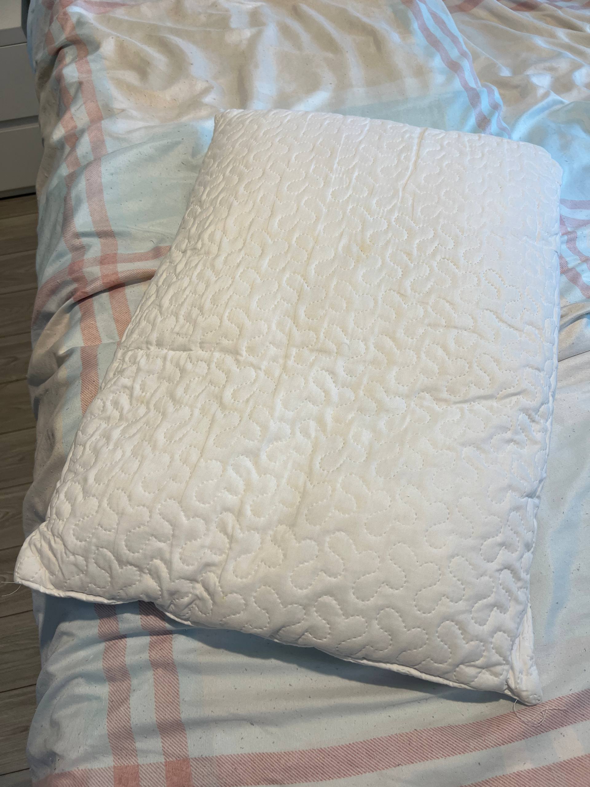 Thin pillow 40x60 cm, used — used — Batumi, Georgia