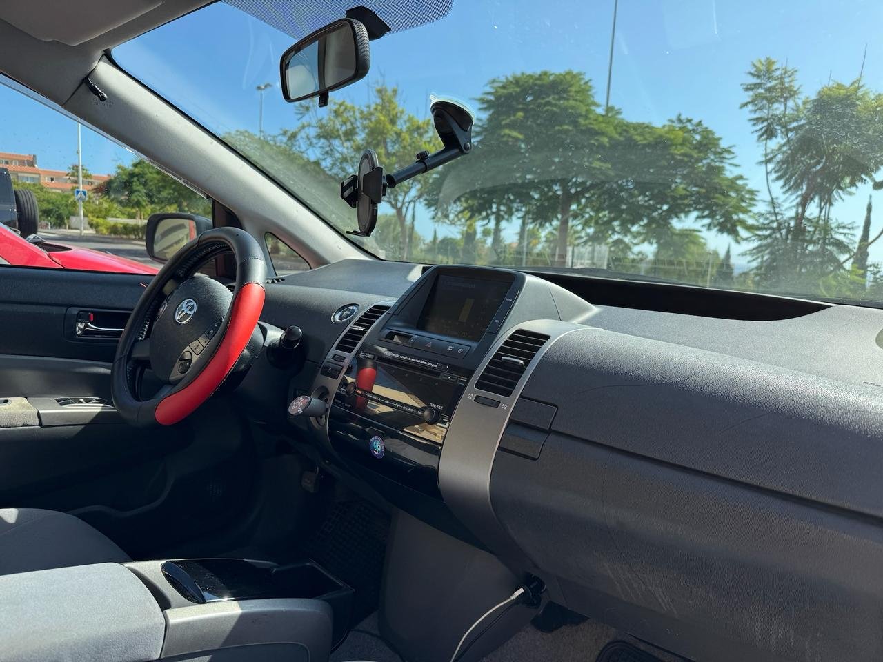 Toyota Prius Hybrid 2006 серебристый автомат — Тенерифе, Испания