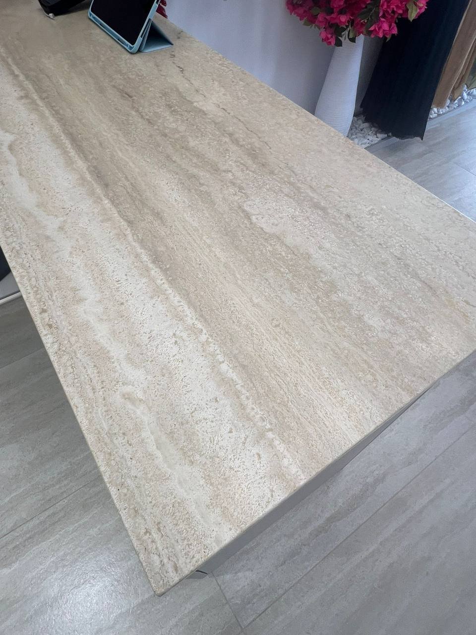 Travertine reception desk 60x163x100 — Limassol, Cyprus